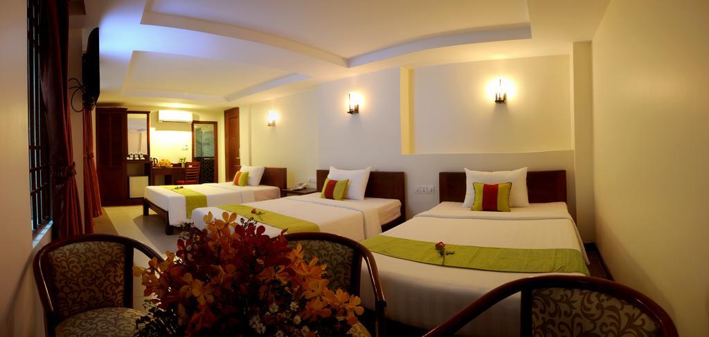 V N E Hotel Phnom Penh Ngoại thất bức ảnh