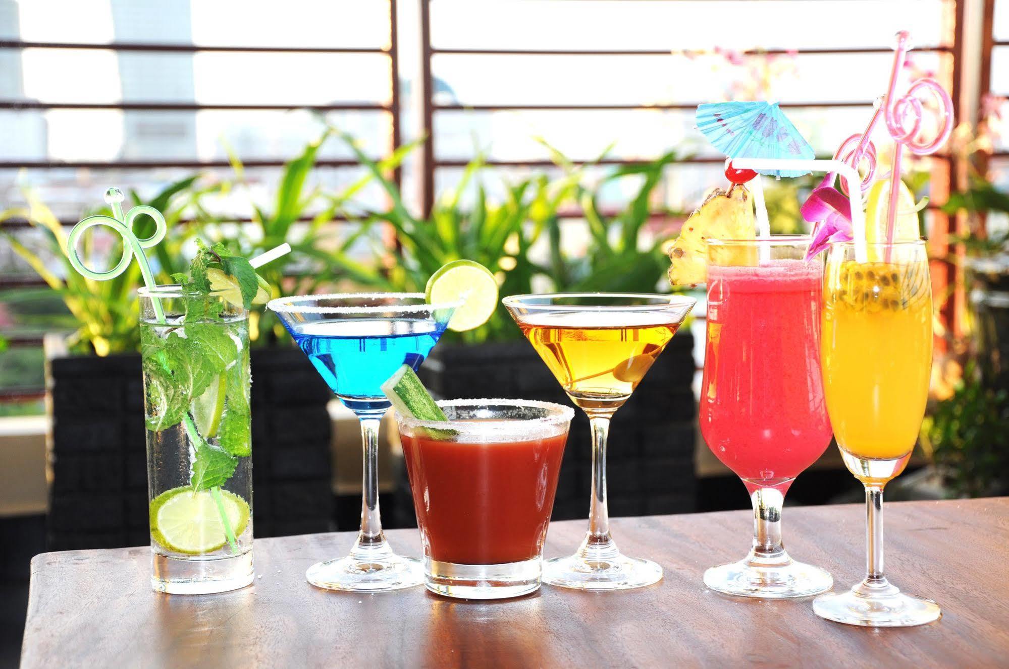 V N E Hotel Phnom Penh Ngoại thất bức ảnh