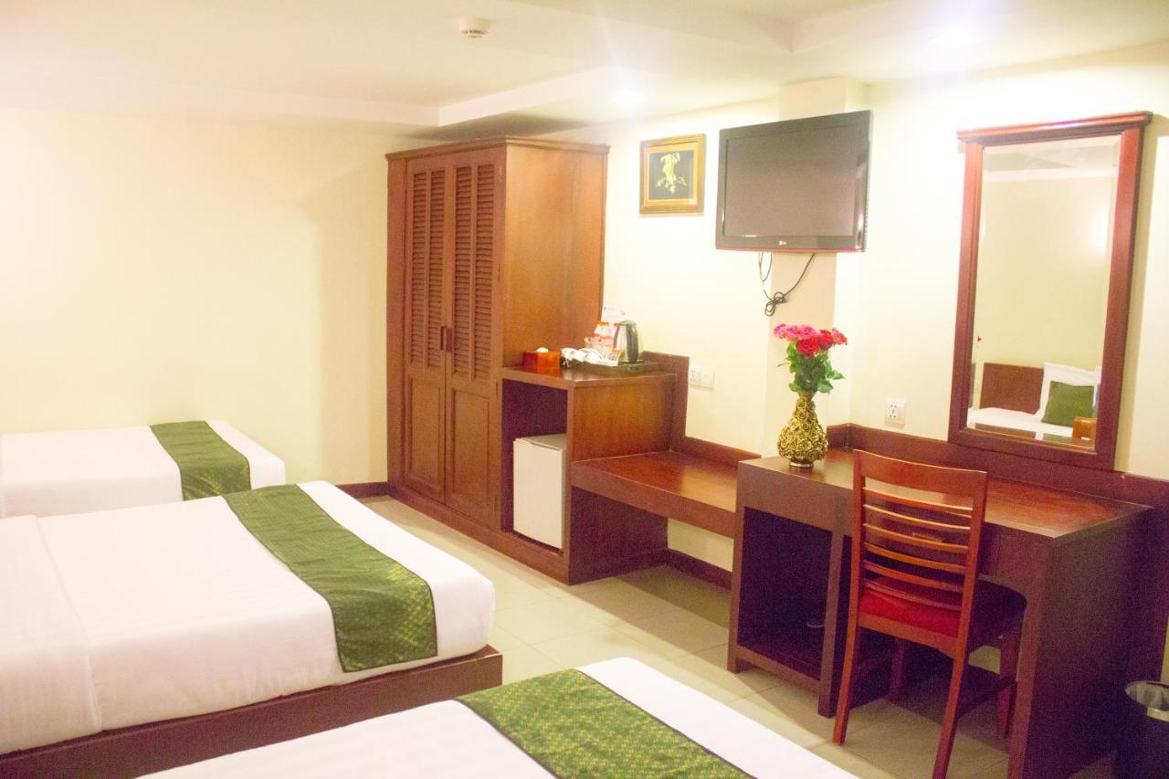 V N E Hotel Phnom Penh Ngoại thất bức ảnh