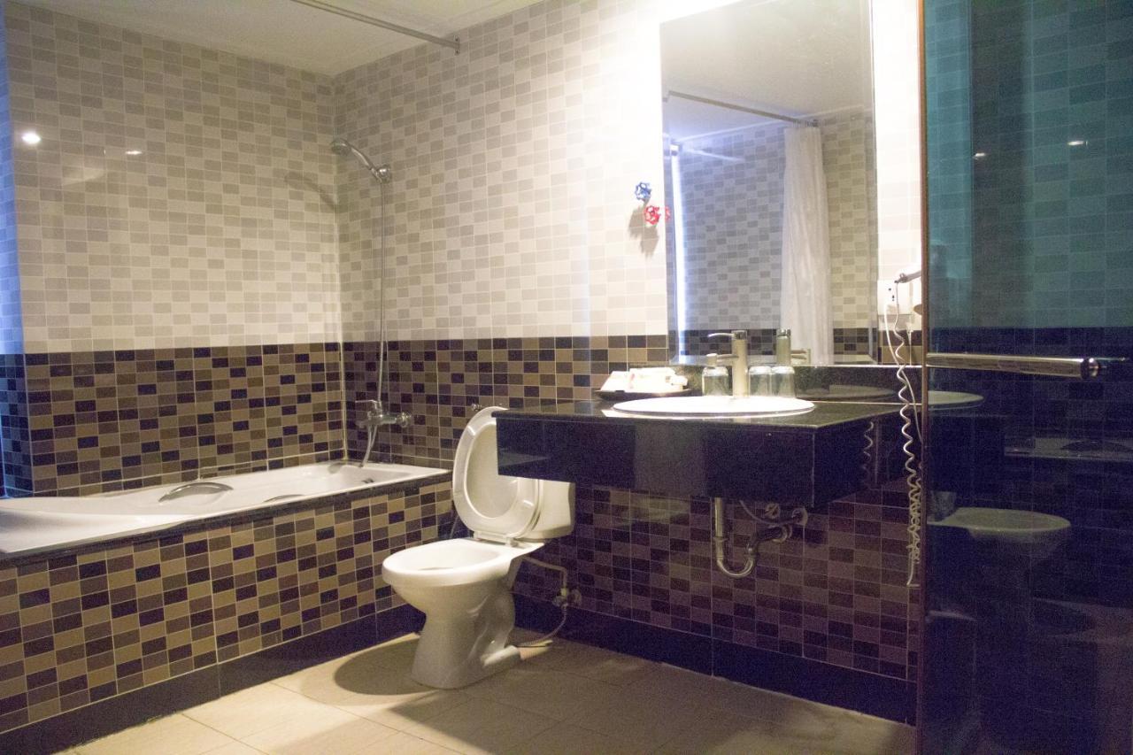 V N E Hotel Phnom Penh Ngoại thất bức ảnh