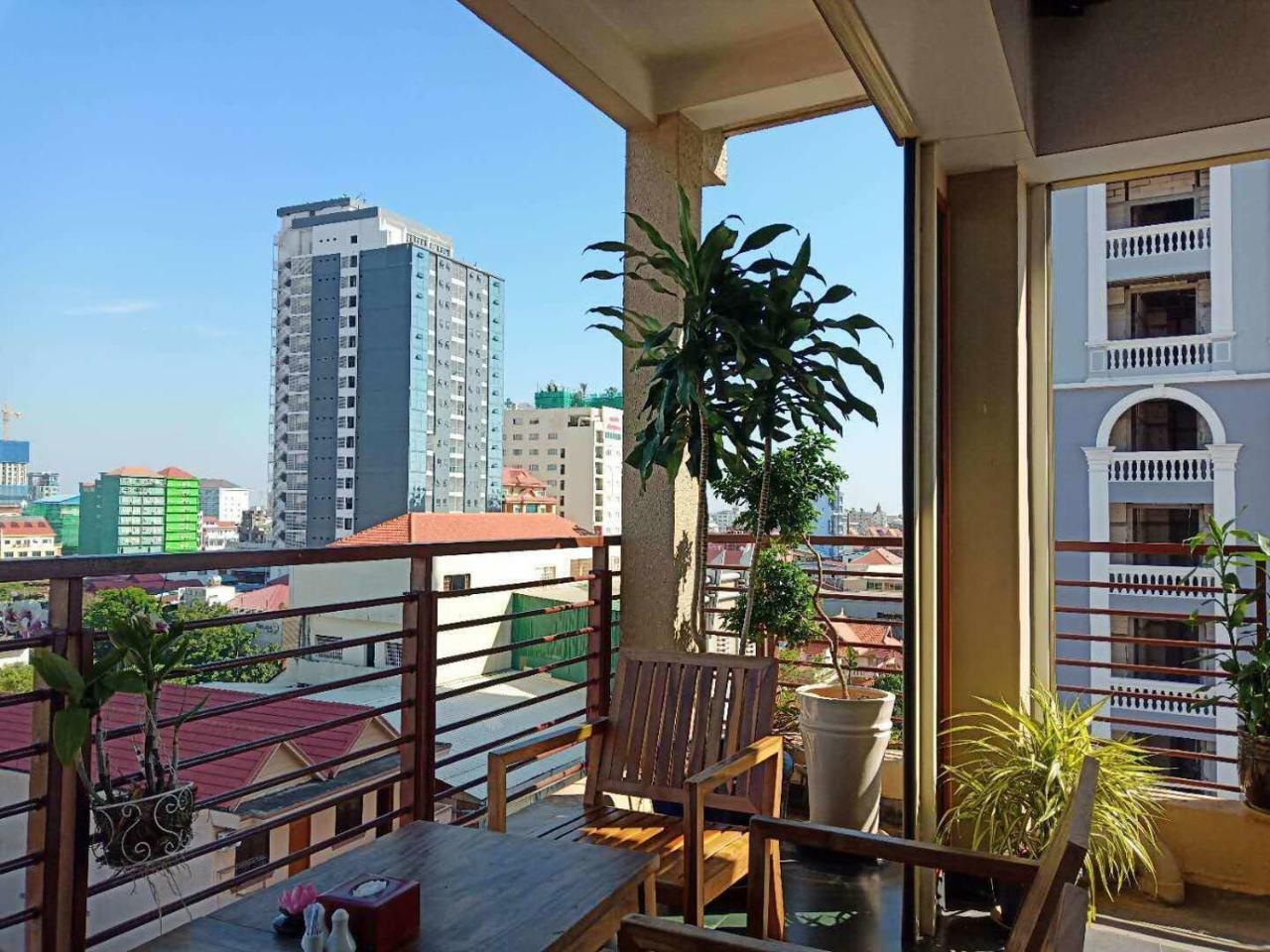 V N E Hotel Phnom Penh Ngoại thất bức ảnh